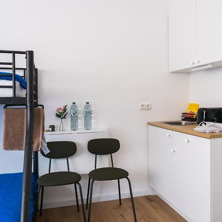 Hostel Maru Living C9 Кёльн Экстерьер фото
