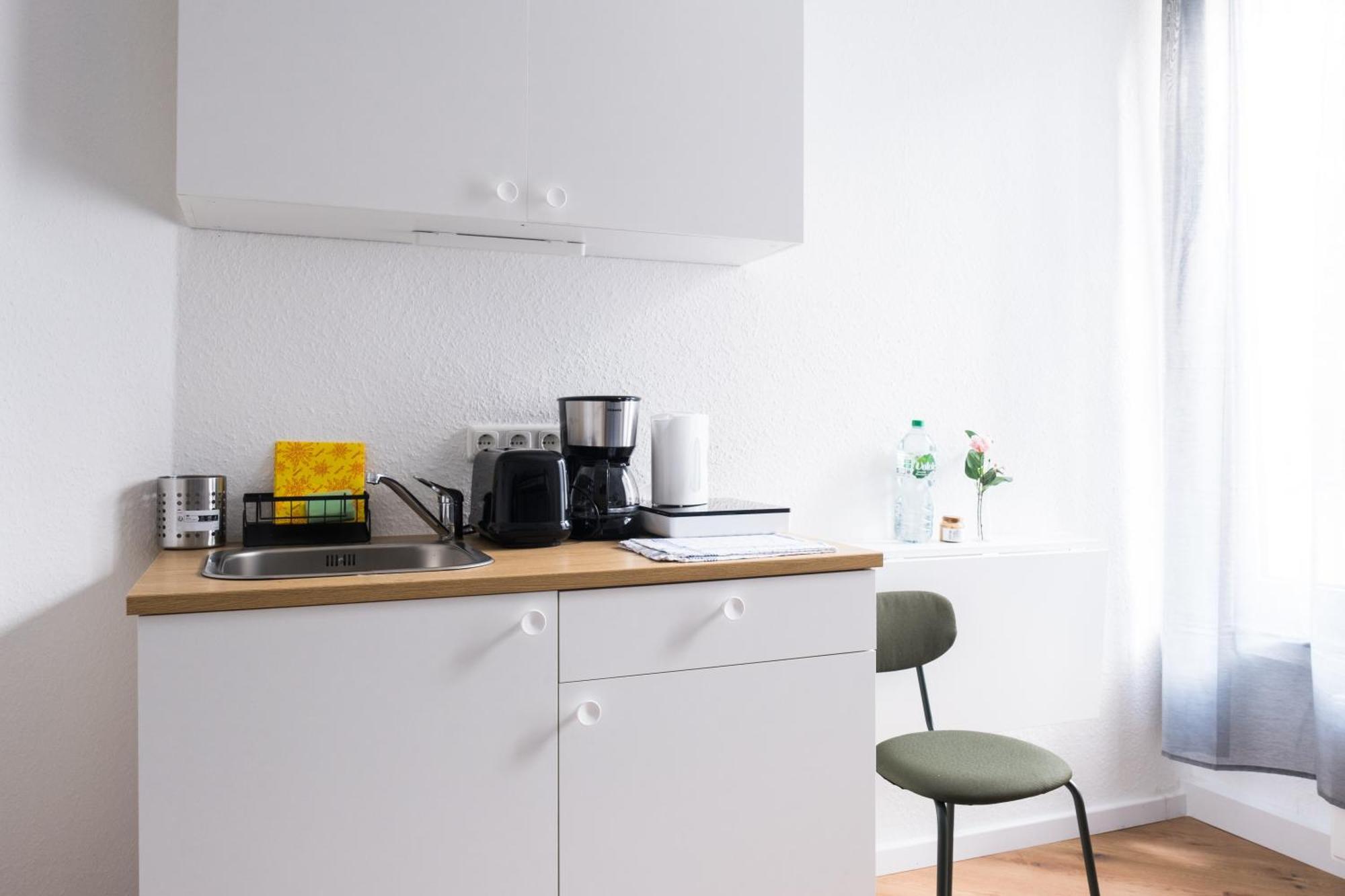 Hostel Maru Living C9 Кёльн Экстерьер фото