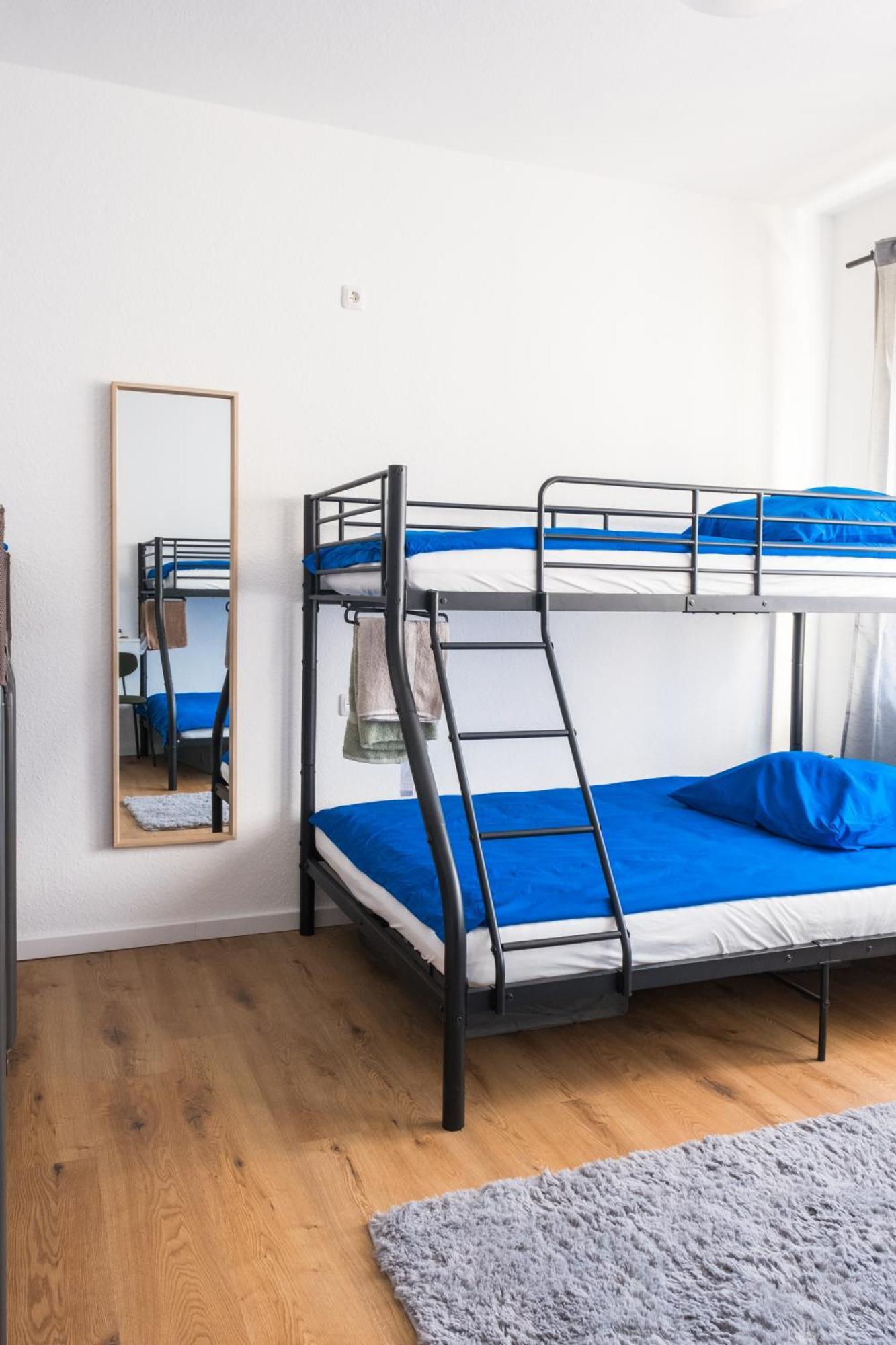 Hostel Maru Living C9 Кёльн Экстерьер фото