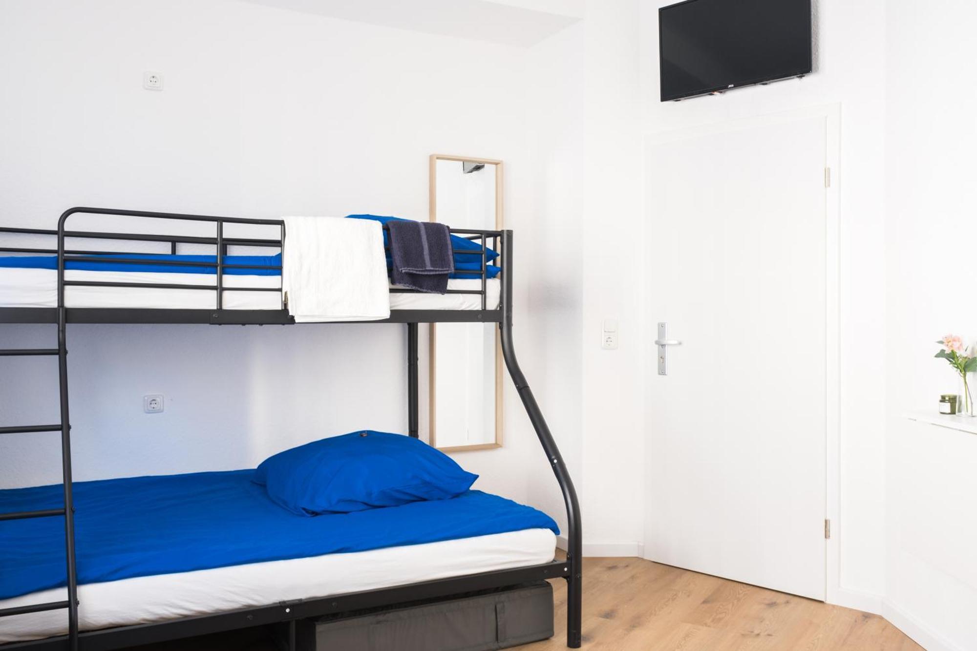 Hostel Maru Living C9 Кёльн Экстерьер фото